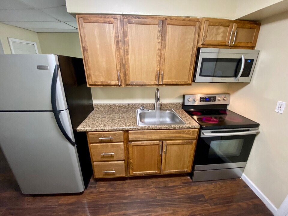 6043 Wister St, Unit 1F in Philadelphia, PA - Building Photo