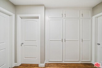 3646 Carmona Ave in Los Angeles, CA - Building Photo - Building Photo