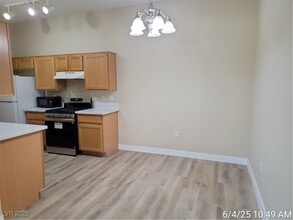8985 S Durango Dr in Las Vegas, NV - Building Photo - Building Photo