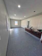 302 Maple St in Friend, NE - Foto de edificio - Building Photo