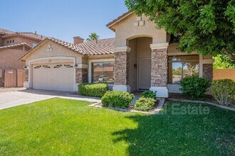 2287 W Periwinkle Way in Chandler, AZ - Building Photo - Building Photo