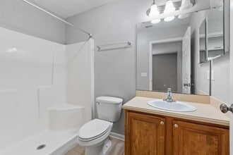 2414 Quazar Cir in Tallahassee, FL - Building Photo - Building Photo