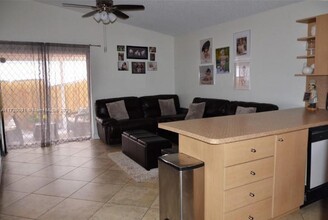 7170 W 30th Ln in Hialeah, FL - Building Photo - Building Photo