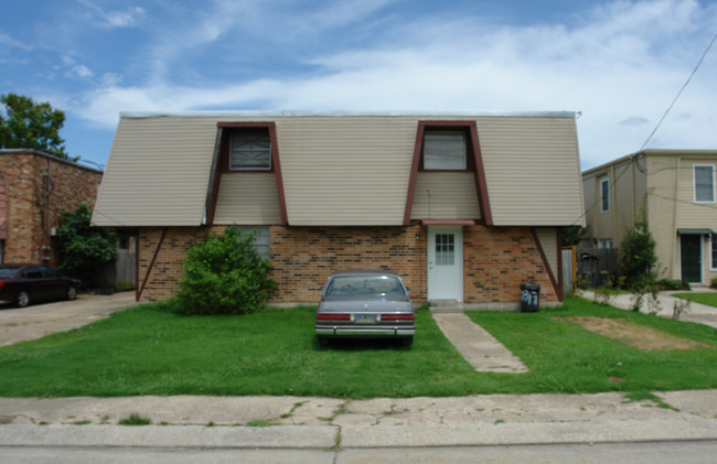 2811 Quincy St in Metairie, LA - Building Photo - Building Photo