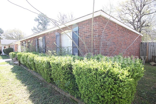 4157 Navaho Ave in Memphis, TN - Building Photo - Building Photo