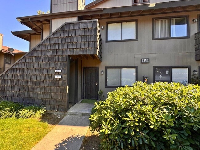 property at 1190 S Winery Ave