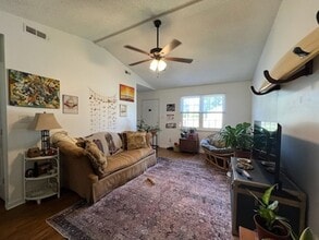 1700 Wine Press Ct in Jacksonville, NC - Building Photo - Building Photo