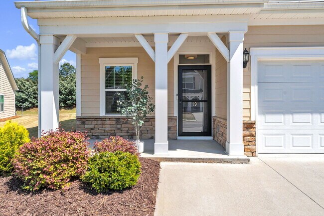 19 Alkanet Way in Greenville, SC - Building Photo - Building Photo