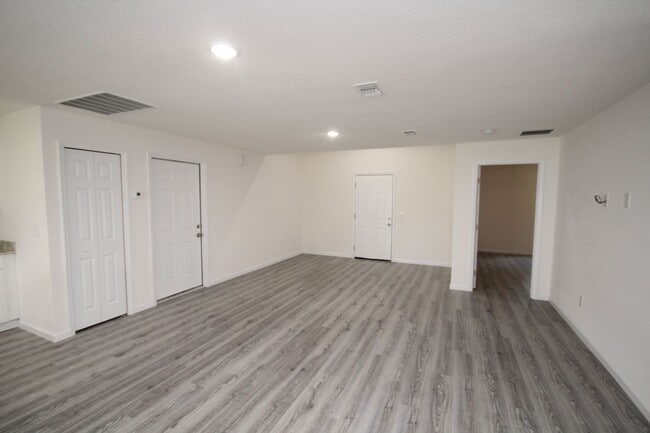 182 Hillock Ave NW in Palm Bay, FL - Building Photo - Building Photo