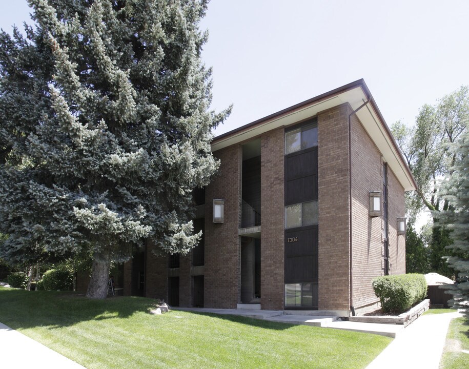 905 S 1300 E in Salt Lake City, UT - Foto de edificio