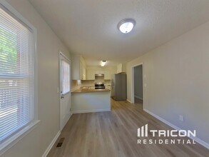 327 Westridge Rd in Elgin, SC - Building Photo - Building Photo