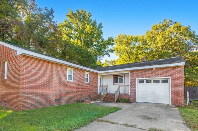1336 Great Bridge Blvd in Chesapeake, VA - Building Photo - Building Photo