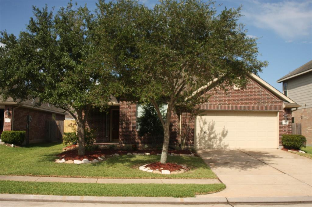 2918 Laurel Brook Ln in Pearland, TX - Building Photo