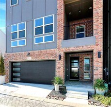 2601 La Altura Ln in Dallas, TX - Building Photo - Building Photo