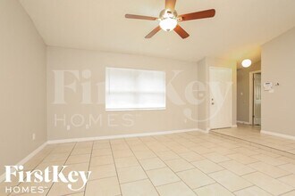 2045 Houndslake Dr in Winter Park, FL - Building Photo - Building Photo