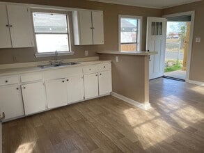 1133 Hibiscus St in Corpus Christi, TX - Building Photo - Building Photo