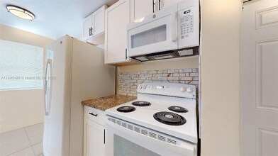 830 NW 3rd St in Homestead, FL - Building Photo - Building Photo