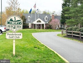 12101 Green Ledge Ct in Fairfax, VA - Building Photo - Building Photo