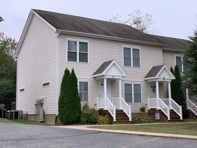 property at 93 Trimmer Trail