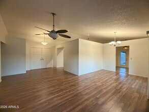 6509 W Cochise Dr in Glendale, AZ - Building Photo - Building Photo