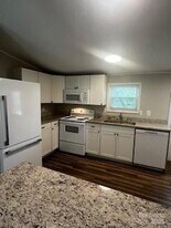 4505 Patti Clymer Dr in Morganton, NC - Building Photo