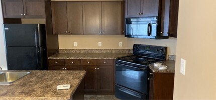1149 Broder St in Regina, SK - Building Photo - Building Photo