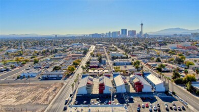 1106 E Carson Ave in Las Vegas, NV - Building Photo - Building Photo