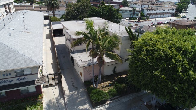 802 N Edgewood St in Inglewood, CA - Building Photo - Building Photo