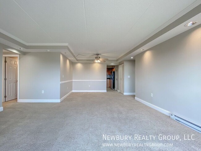 property at 530 N Main St