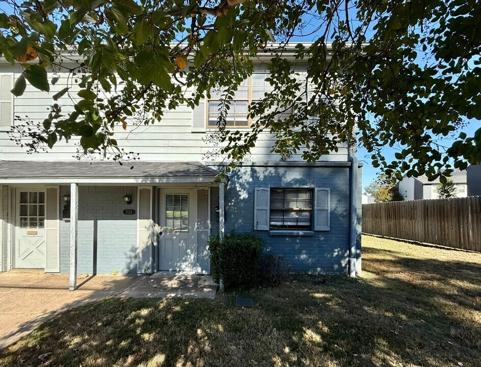 2522-2524 Delmar St in Tyler, TX - Building Photo