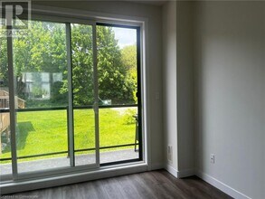 650 Victoria St S in Kitchener, ON - Building Photo - Building Photo