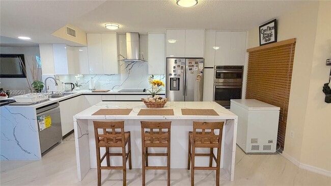 property at 9539 Weldon Cir