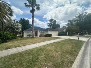 1559 Walnut Creek Dr in Orange Park, FL - Building Photo - Building Photo