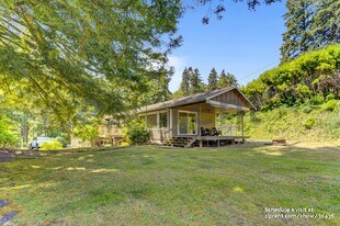 1168 NW Sunlit Ln in Bremerton, WA - Building Photo