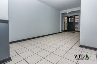 2508 E 76th St, Unit 1 in Chicago, IL - Building Photo - Building Photo