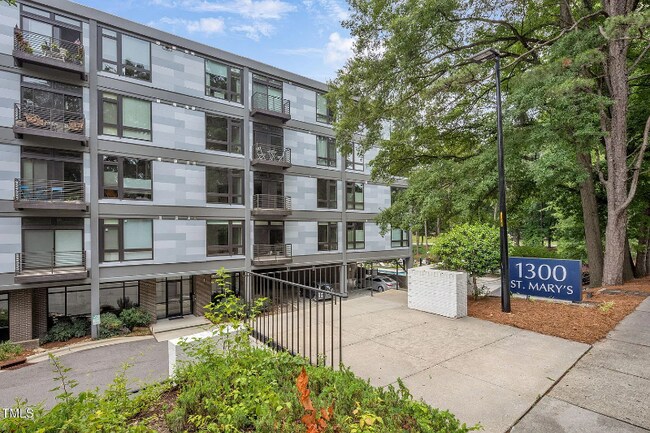 1300 St Marys St in Raleigh, NC - Building Photo - Building Photo