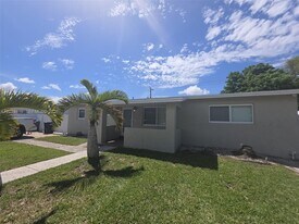 9971 Dominican Dr in Cutler Bay, FL - Building Photo