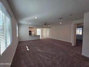 319 Pinnacle Ridge Dr in San Tan Valley, AZ - Building Photo - Building Photo