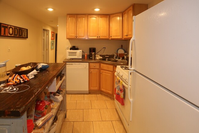 2137 N Sheffield Ave, Unit G in Chicago, IL - Foto de edificio - Building Photo