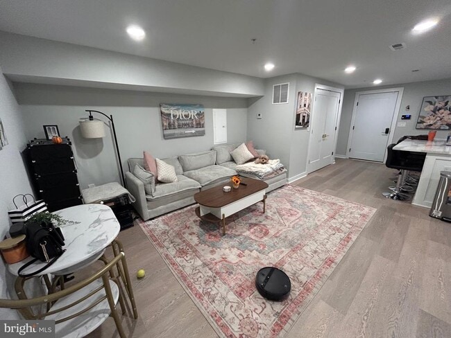 5830 Henry Ave in Philadelphia, PA - Building Photo - Building Photo