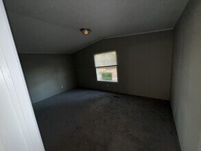 1421 Vince Cir in Florence, SC - Building Photo - Building Photo