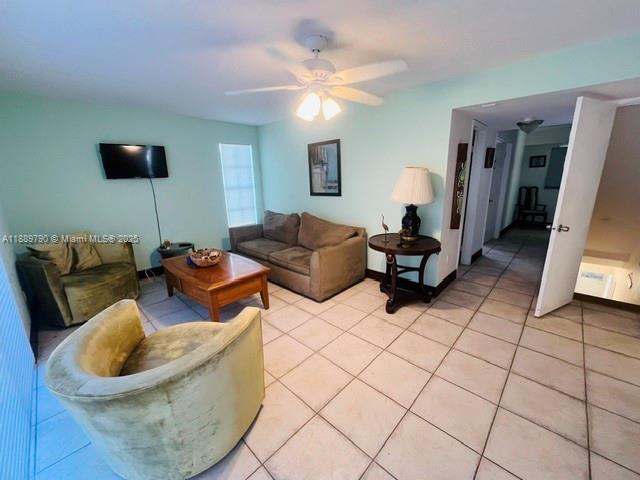 202 W Canal Dr in Key Largo, FL - Building Photo - Building Photo