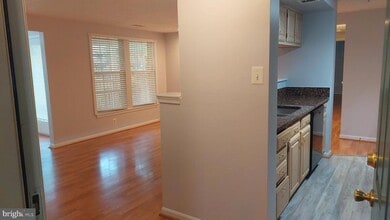13107 Briarcliff Terrace in Germantown, MD - Building Photo - Building Photo