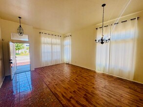 36753 37th St E in Palmdale, CA - Building Photo - Building Photo
