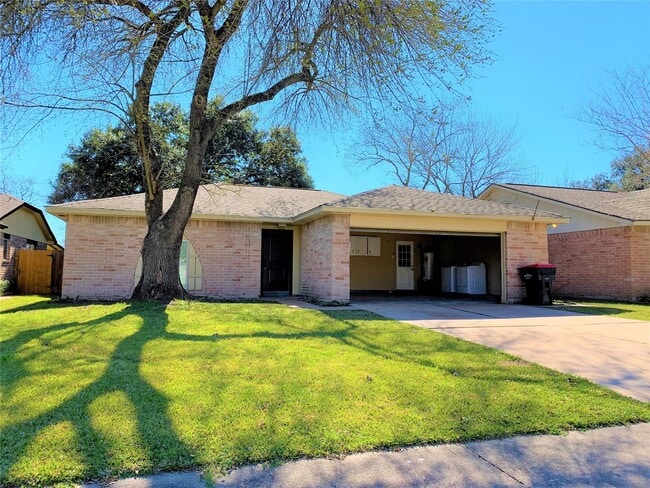 10011 Appleridge Dr in Houston, TX - Building Photo - Building Photo
