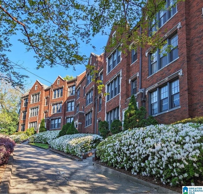 property at 3015 Highland Ave