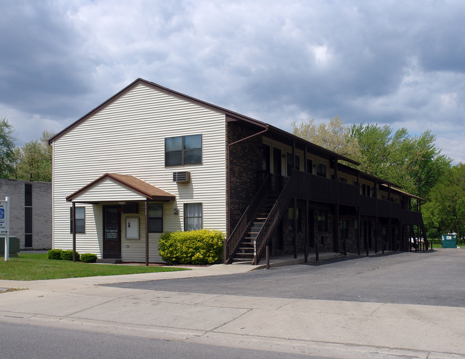 3110 W Sylvania Ave in Toledo, OH - Building Photo