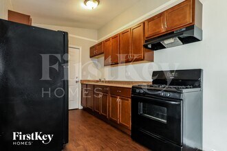 16759 Artesian Ave in Hazel Crest, IL - Building Photo - Building Photo