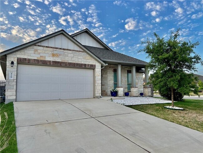 429 Lewisville Ln in Leander, TX - Building Photo - Building Photo