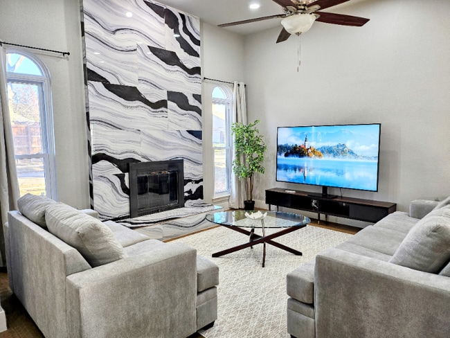 property at 4221 N Cliff Dr